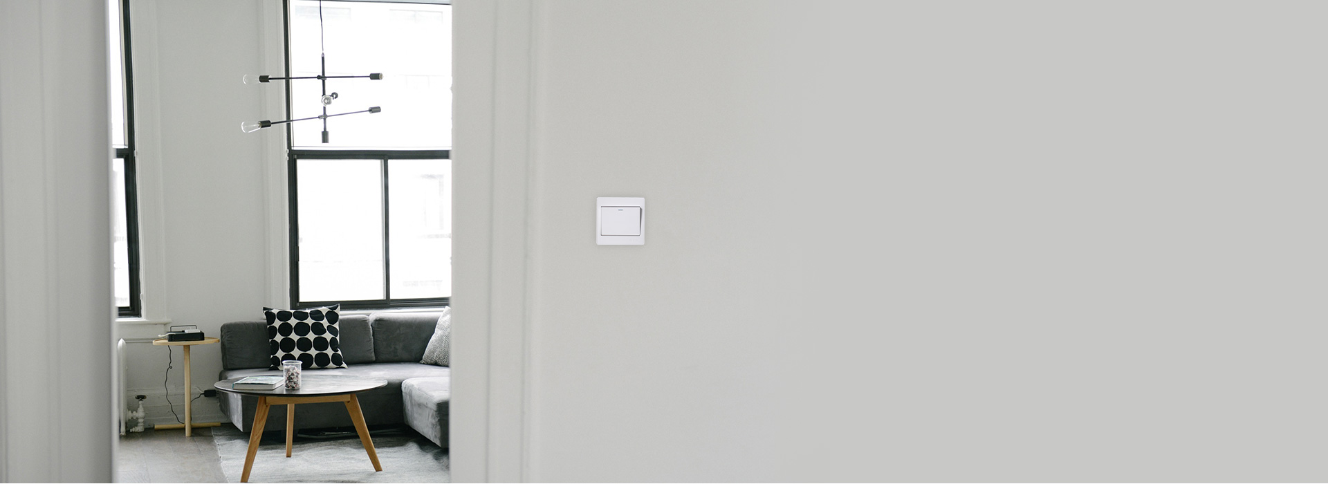 純平超薄，生動雅致
 正泰開關NEW7E...