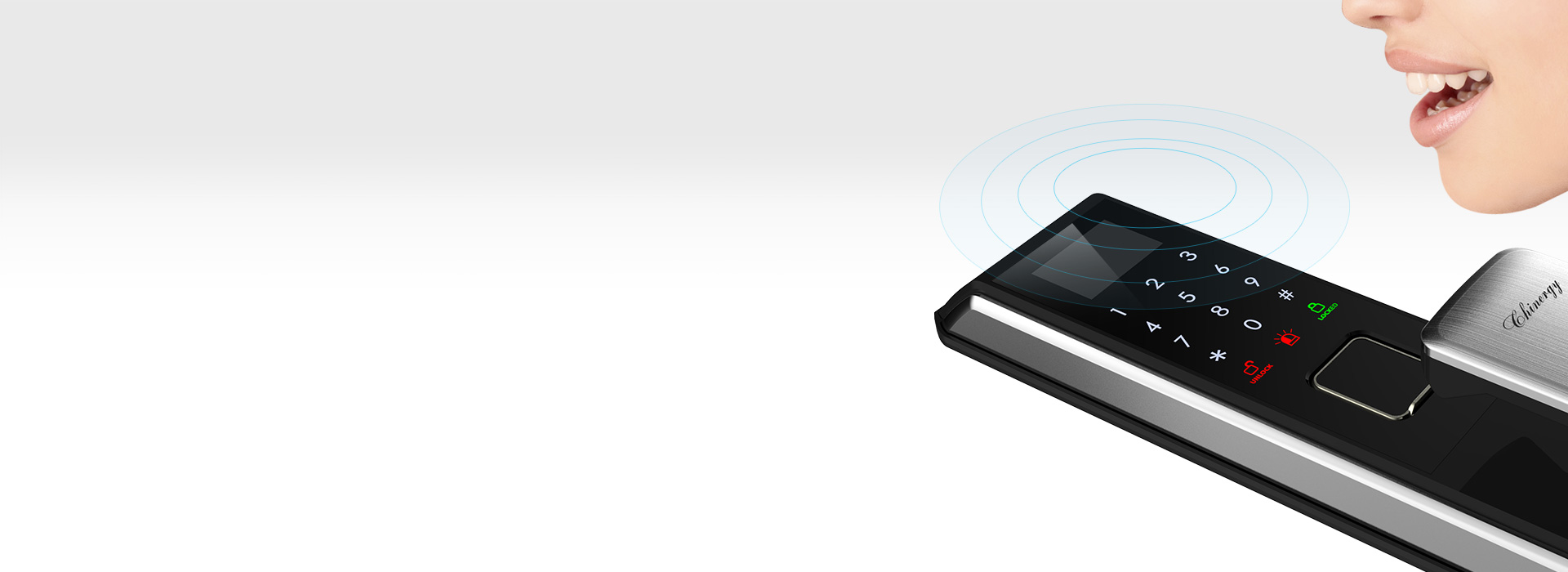 人機(jī)交互就像貼心的安全管家
 液晶屏配合...