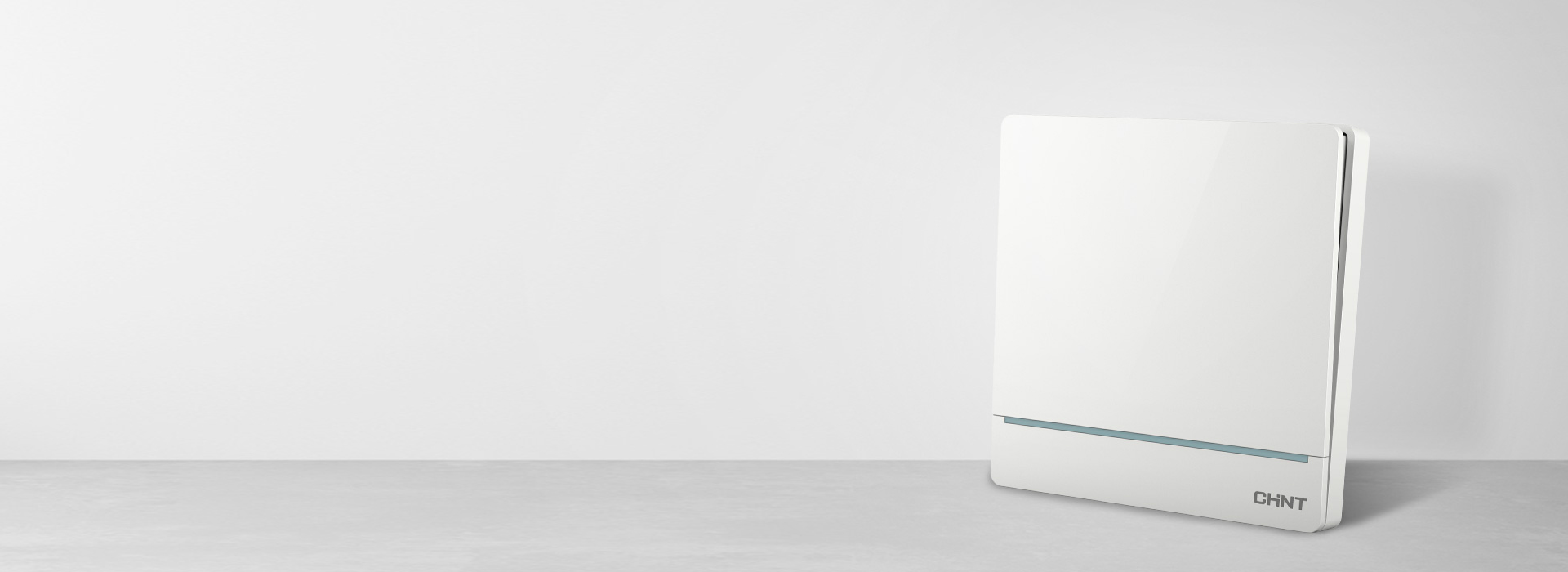 NEW2I 系列開關插座
 進階，Tou...