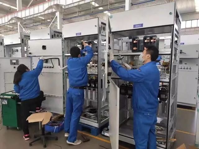 正泰居家致敬“小湯山”醫(yī)院援建背后的“逆行者”