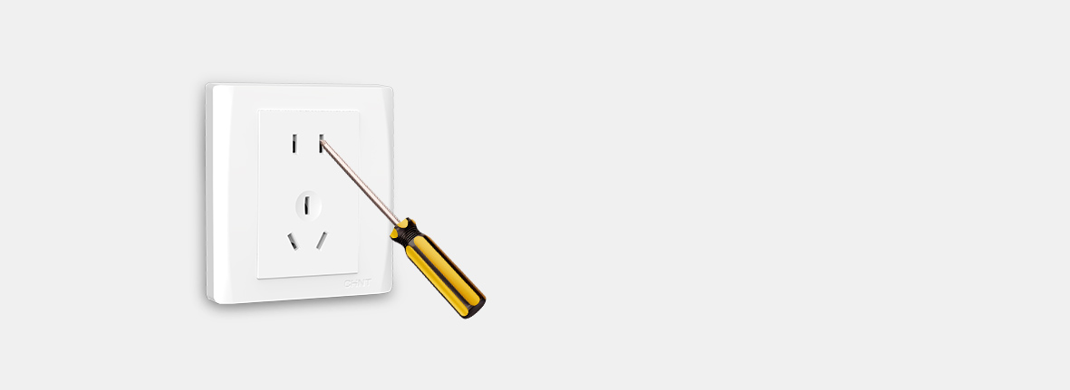 加強(qiáng)型保護(hù)門防觸電
 加強(qiáng)型保護(hù)門，插入...