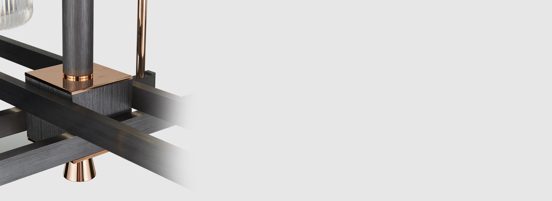 航空鋁材拉絲，剛柔并濟之美
 航空級鋁材...