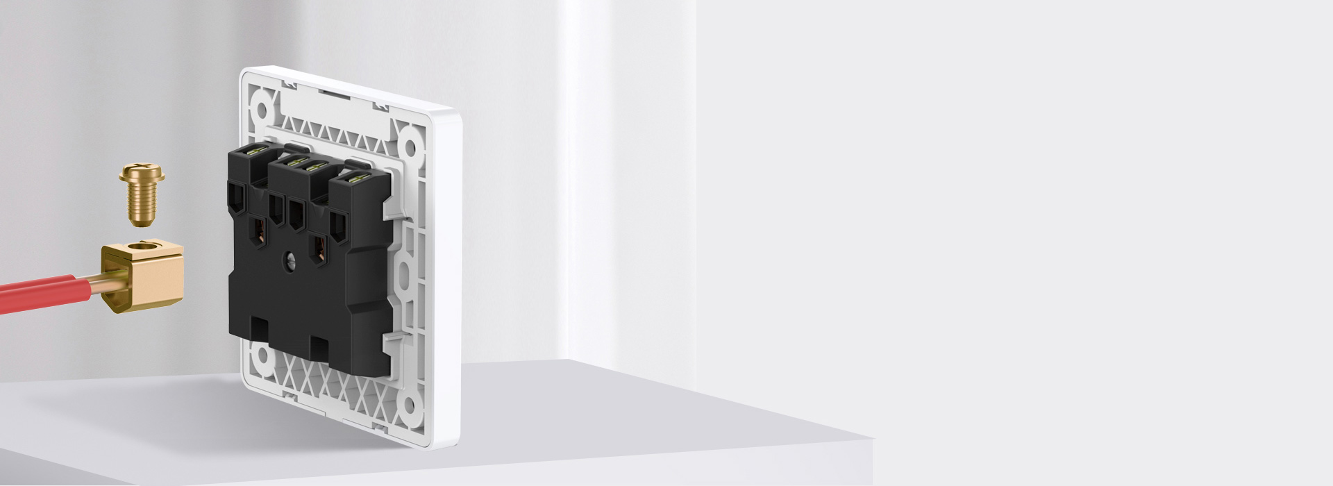 U型大接線柱，接線牢固
 4.2mm大孔...