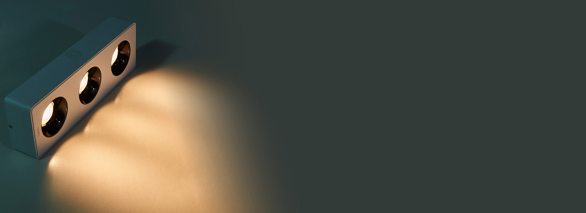 光源深藏，見光不見燈
 深藏式光源設(shè)計(jì)，...