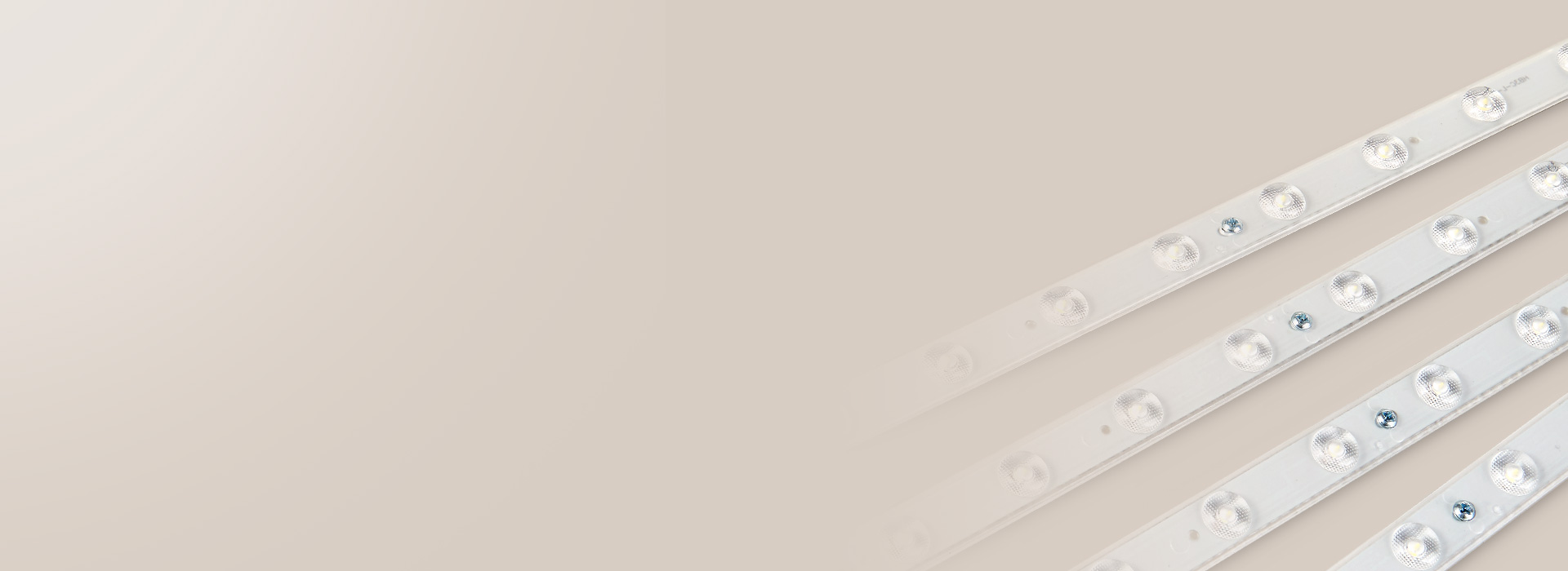 光學透鏡，光線柔和
 每顆燈珠均裝光學透...