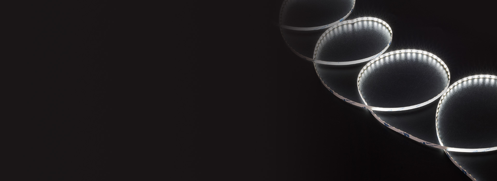 高效發(fā)光，節(jié)能省電
 每米光通量高達95...